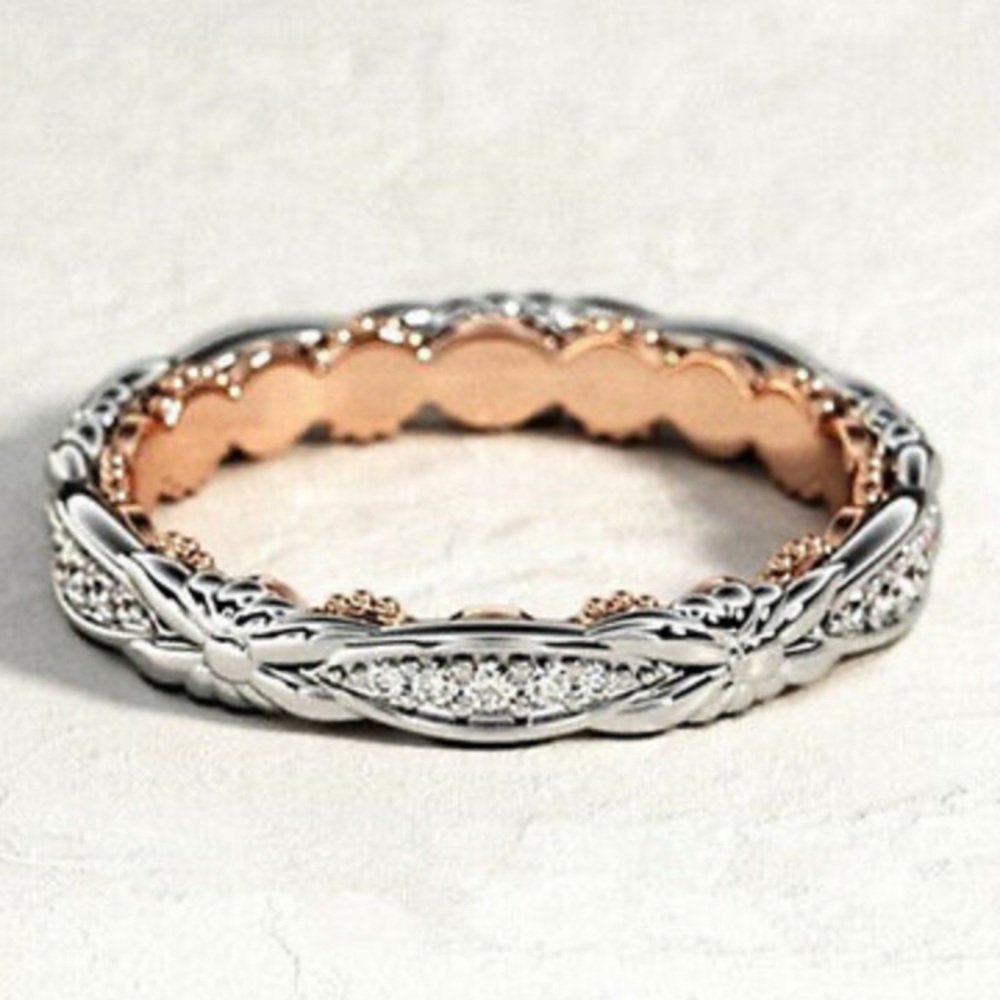 New two tone Wedding band Ring - Picture 5 of 5